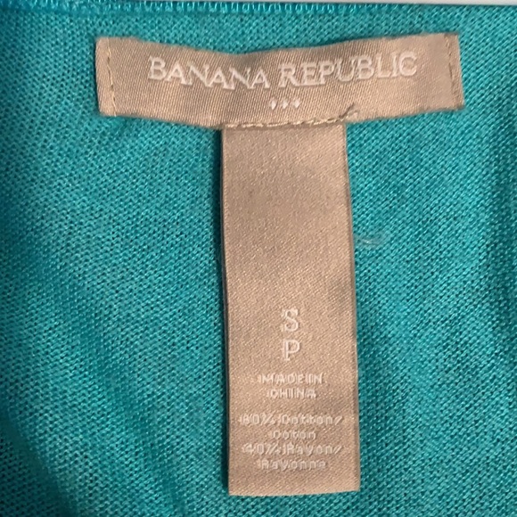 Banana Republic Fitted Cardigan - Picture 3 of 4